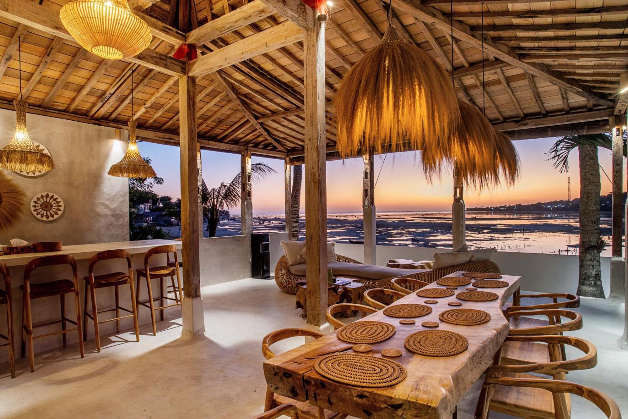 Sunset House Ceningan, 10 Person Beachview Private Villa Нуса-Лембонган Экстерьер фото