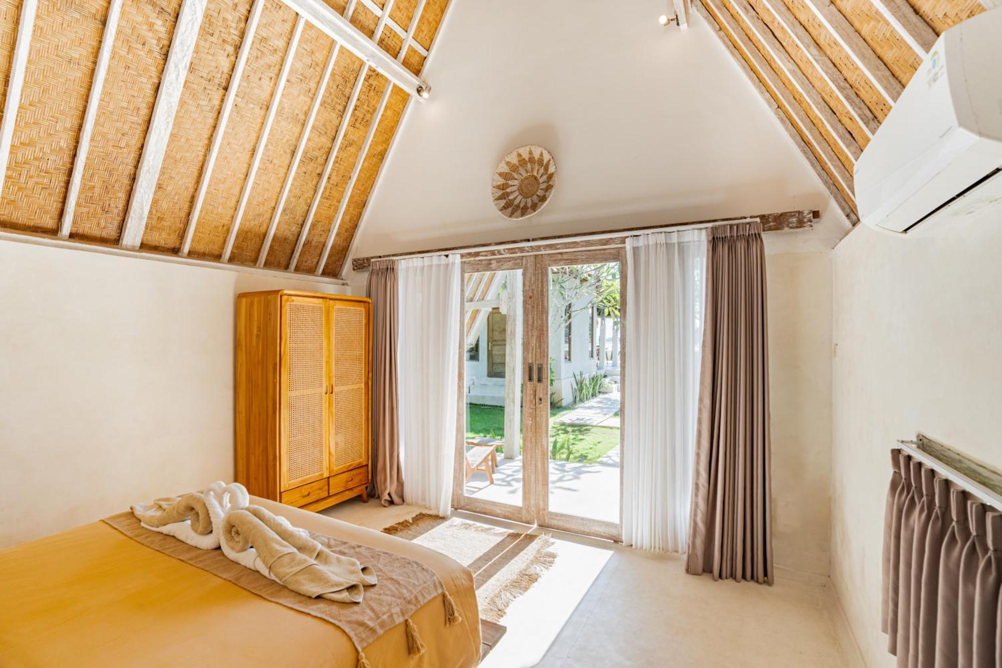 Sunset House Ceningan, 10 Person Beachview Private Villa Нуса-Лембонган Экстерьер фото