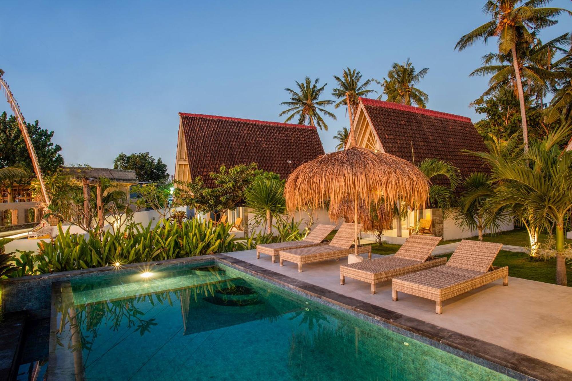 Sunset House Ceningan, 10 Person Beachview Private Villa Нуса-Лембонган Экстерьер фото